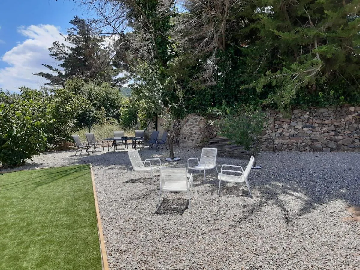 Country house Mas Perdiueta Guest House Alforja